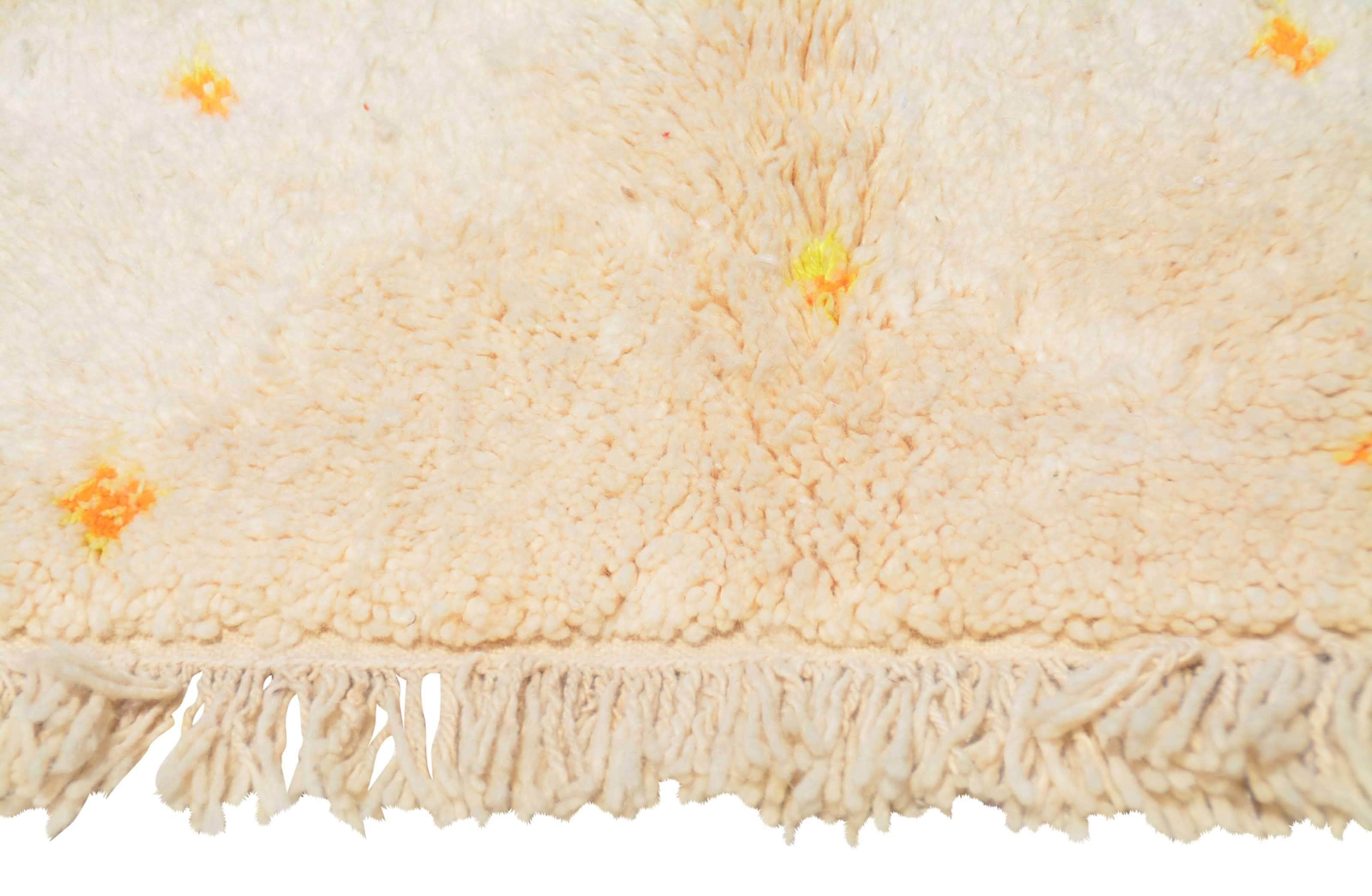 Jackson (5'1" x 9'1") - Vibrant Zig-Zag Border Moroccan Berber Rug - Image 3