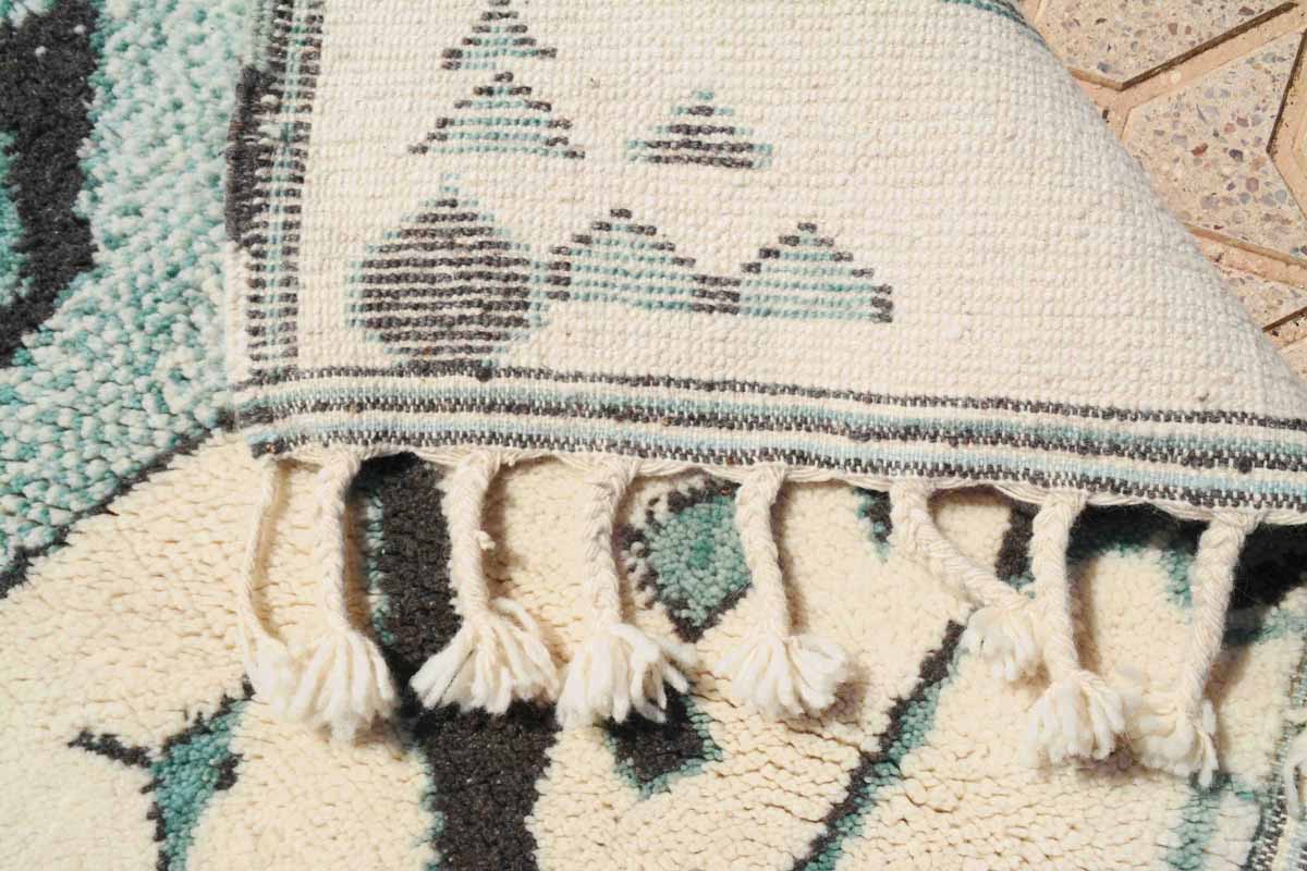 Ocean Crush (5'4" x 7') - Vintage-Inspired Teal Abstract Azilal Rug - Image 4