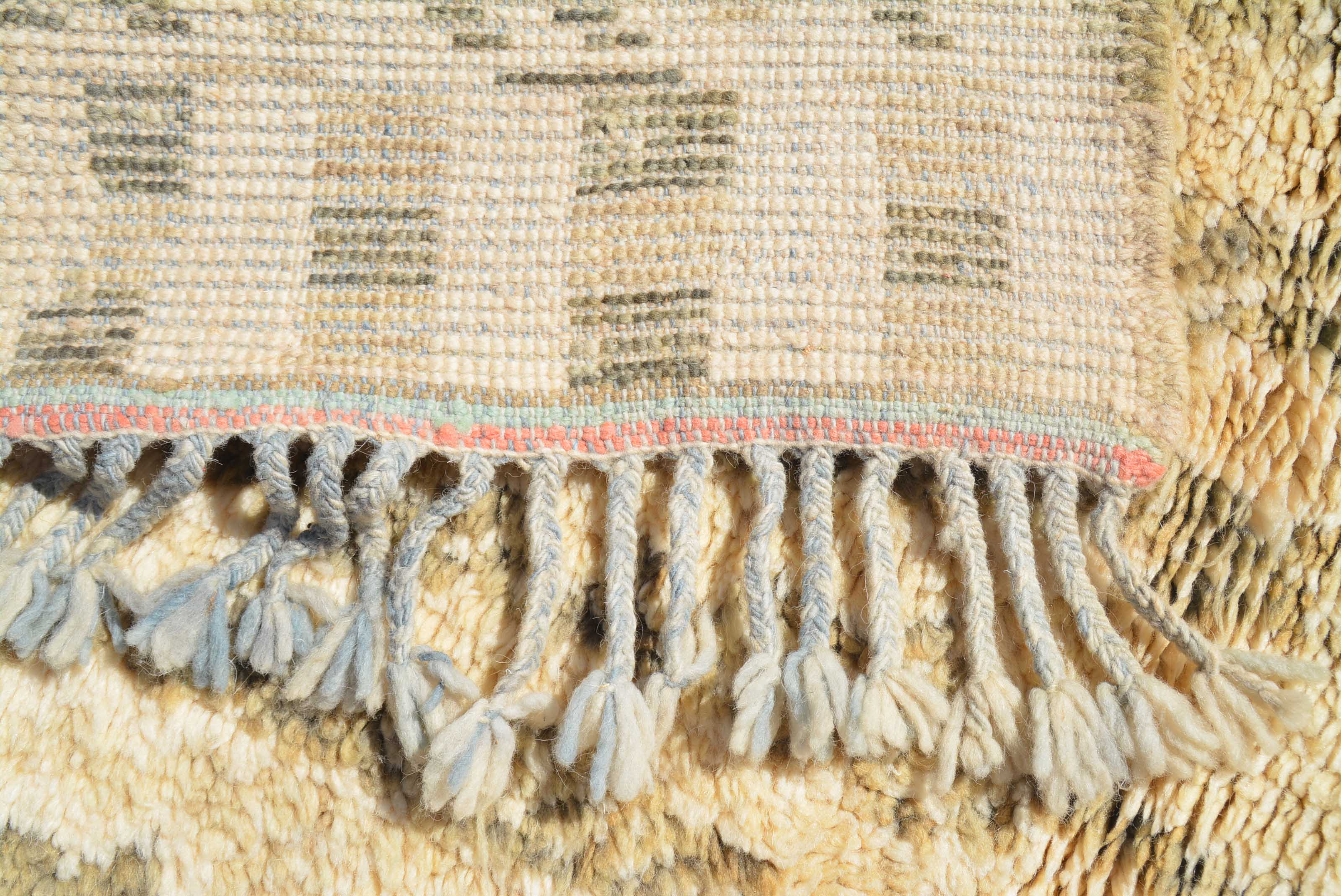 Rouah (3'5" x 5'5") - Earthy Wavy Vertical Line Azilal Rug - Image 4