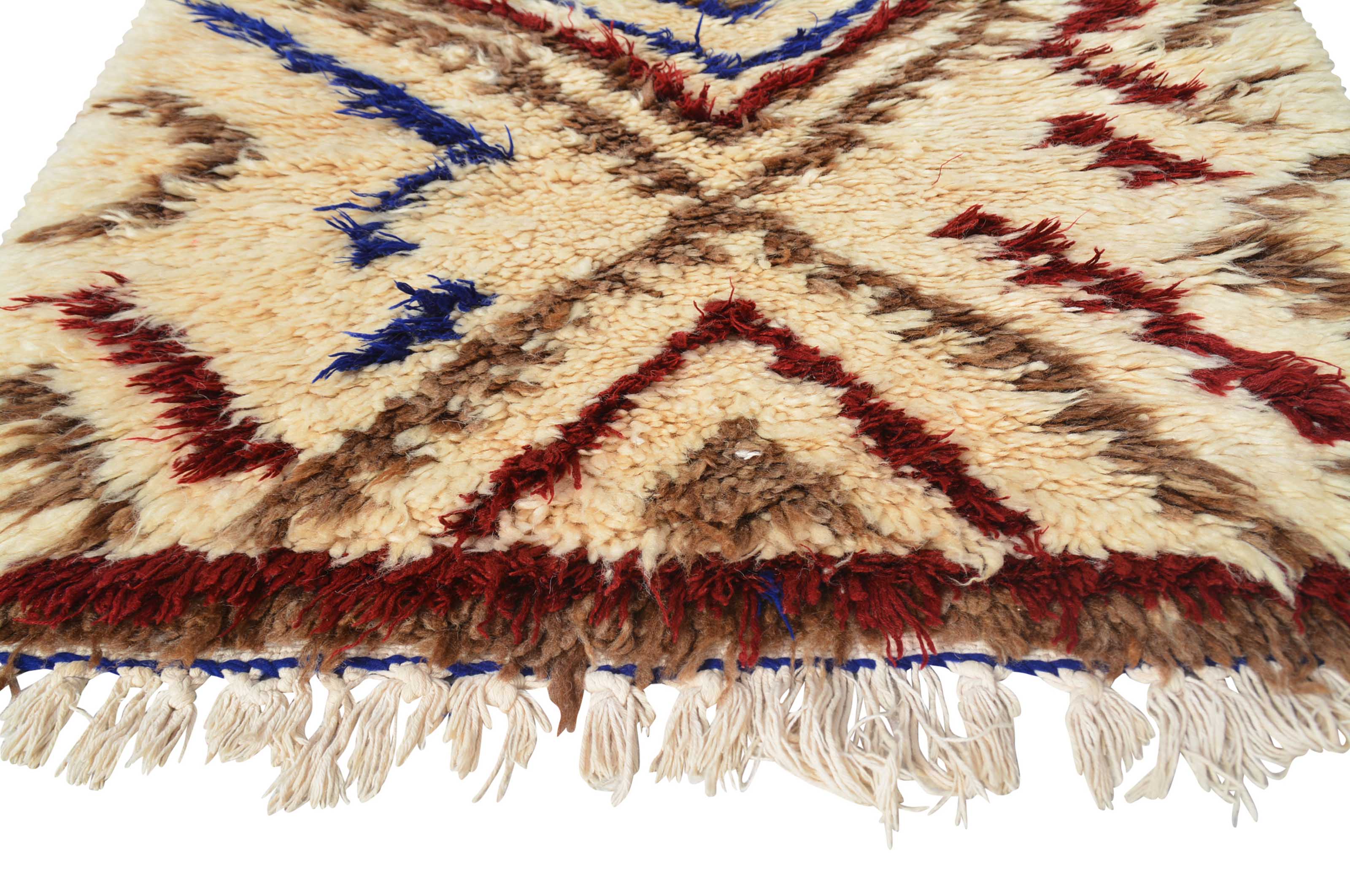 Stronger (2'8" x 5'2") – Vintage Bold Nested Diamond Azilal Moroccan Accent Rug - Image 4