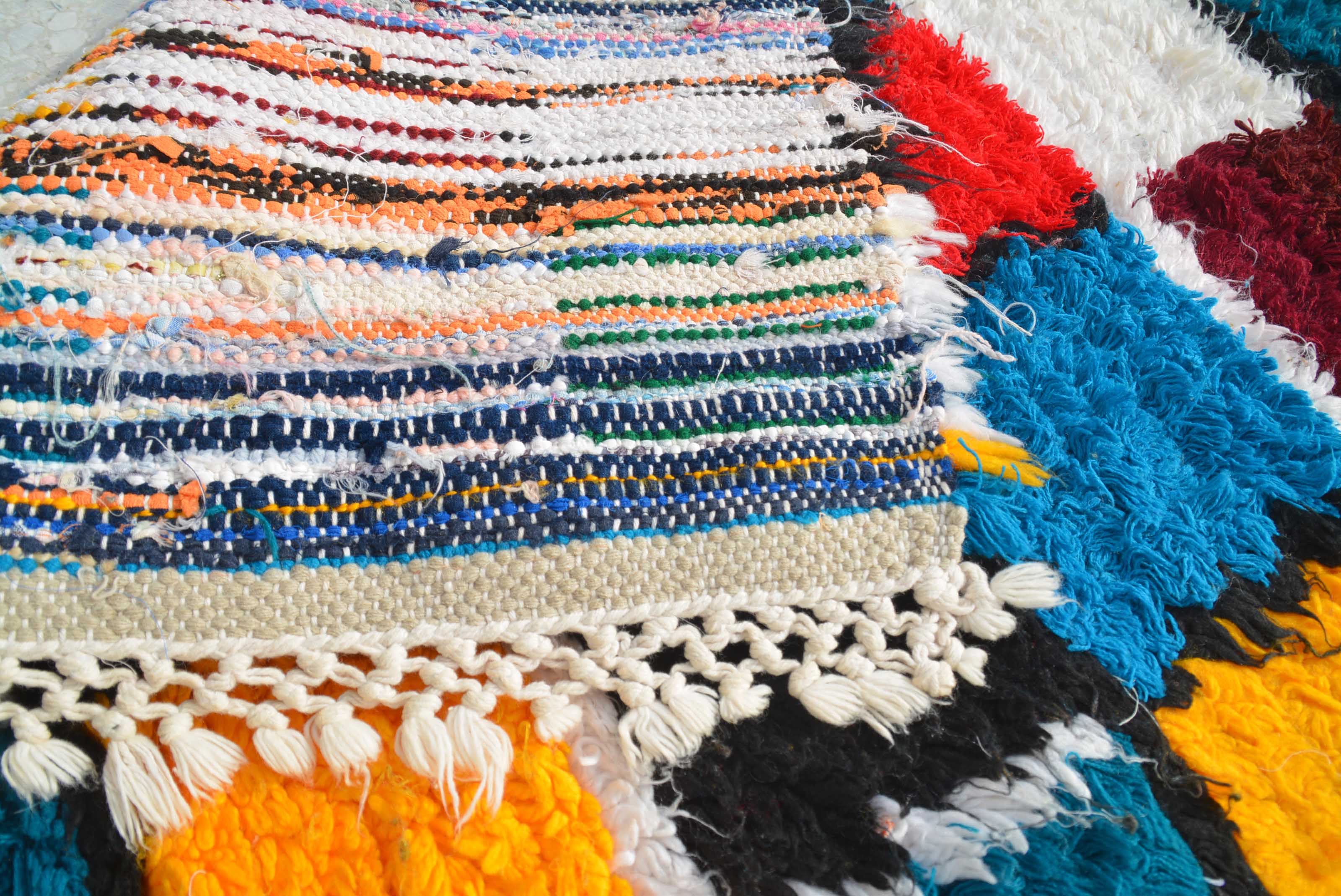 Powerful - 2'10 x 10'2 - 0.86m x 3.10m - Image 4