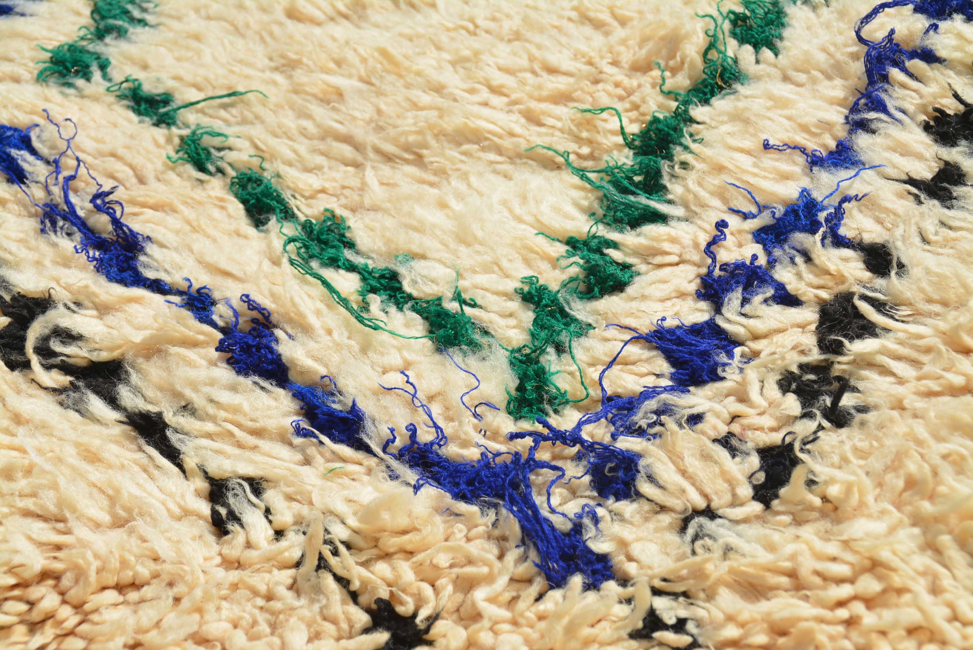 Waters - 2'4 x 5'4 - 0.71m x 1.63m - Image 3