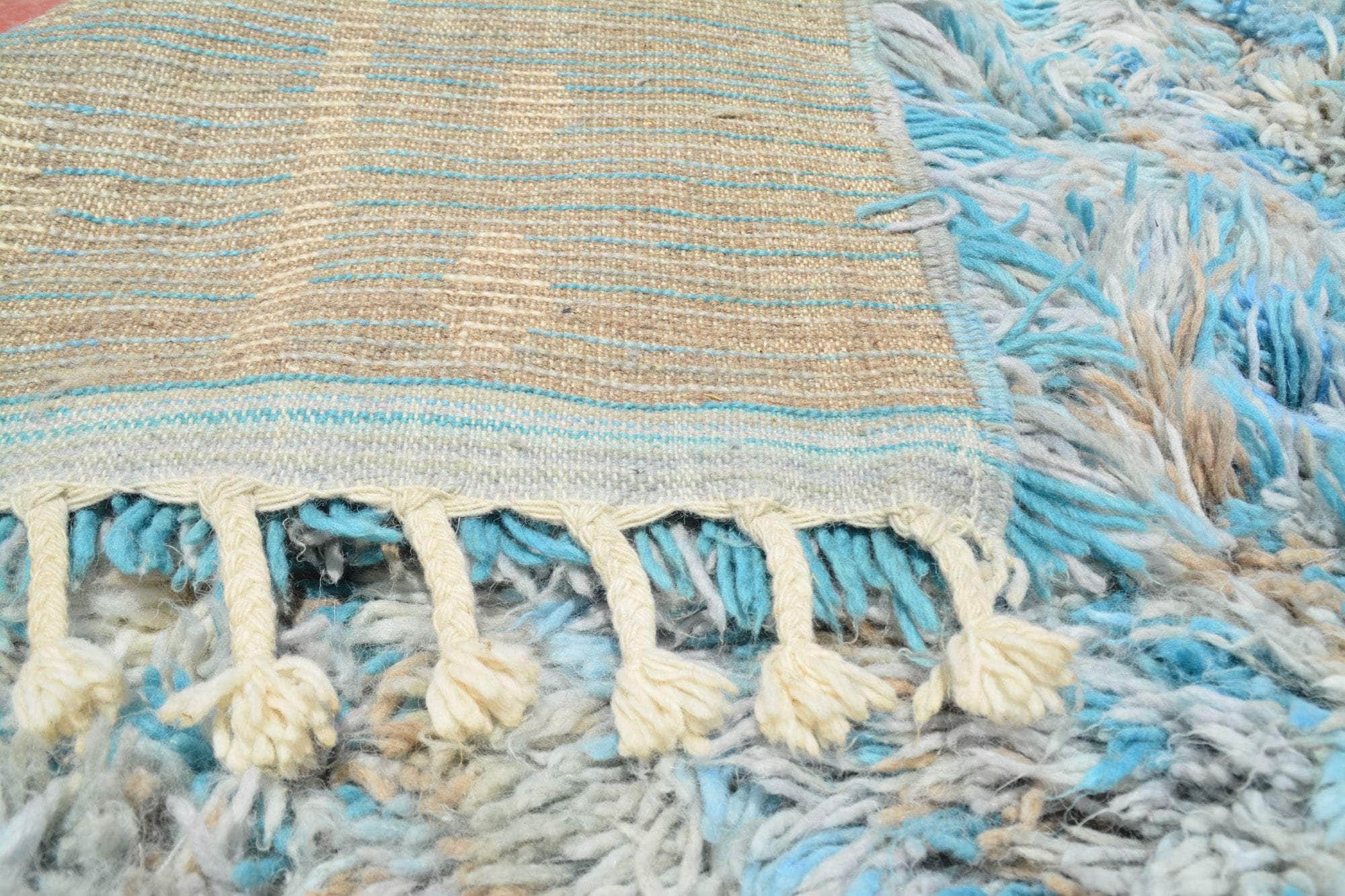 Waves On Shore (5'8" x 8'4") - Ultra Shaggy Baby Blue & Cream Moroccan Rug - Image 4